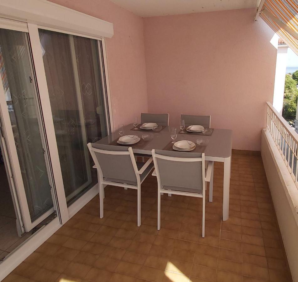 Apartment Sansimon Izola Exterior photo